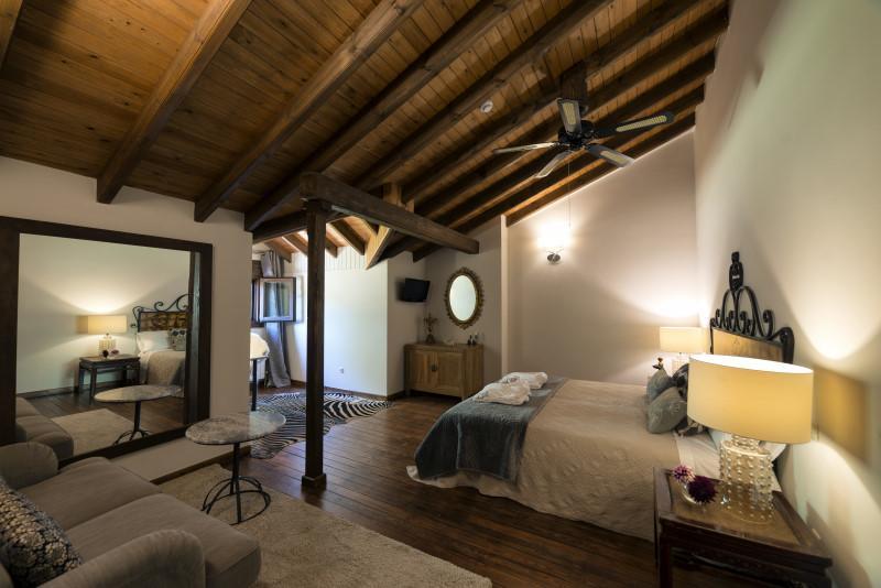 בית הארחה Collado  	La Casona De Valfrio- Adults Only מראה חיצוני תמונה