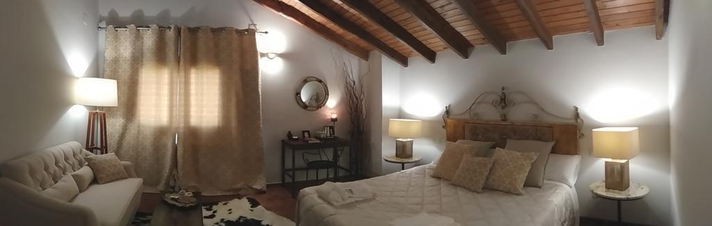 בית הארחה Collado  	La Casona De Valfrio- Adults Only מראה חיצוני תמונה